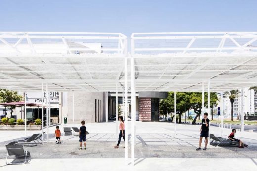 Cloud Seeding Plaza Pavilion in Holon