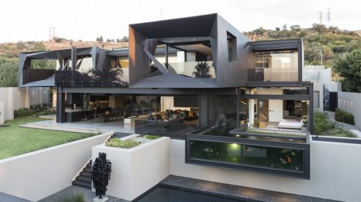 Kloof Road House in Johannesburg