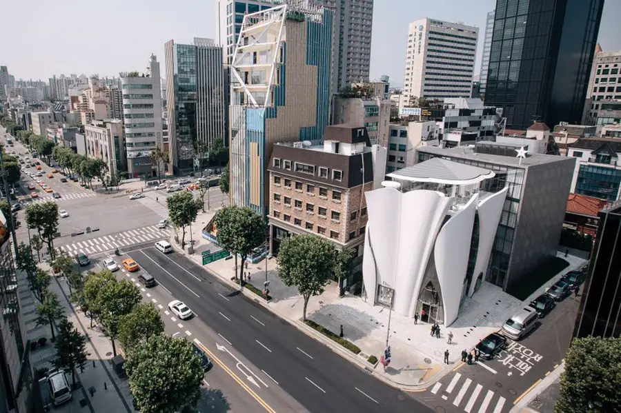 Christian Dior Flagship Store in Seoul 