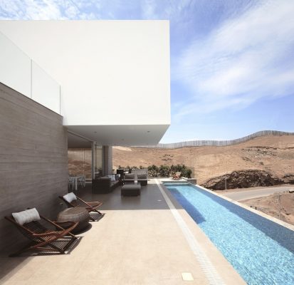 Peruvian residence, South America design by domenack arquitectos
