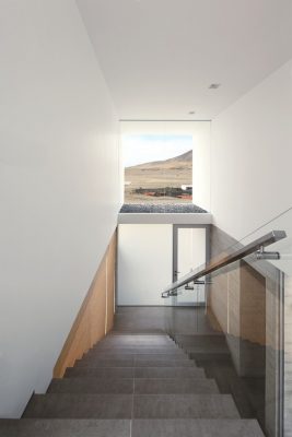 Peruvian property design by domenack arquitectos