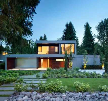 St James House in West Vancouver design by Randy Bens Architect