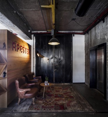 Apester Co-Cycles Offices by Roy David Studio