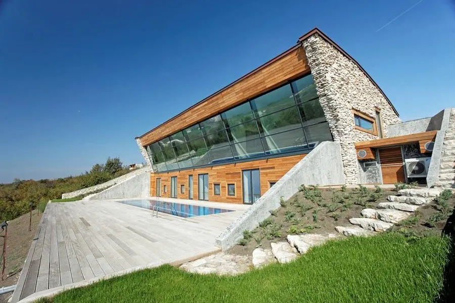 Equinox House: Bulgarian residence
