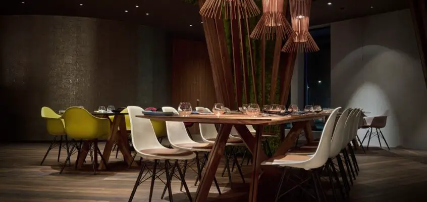 Signature Restaurant in Brno, Hotel Building