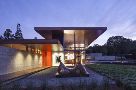 Vidalakis Residence in Portola Valley