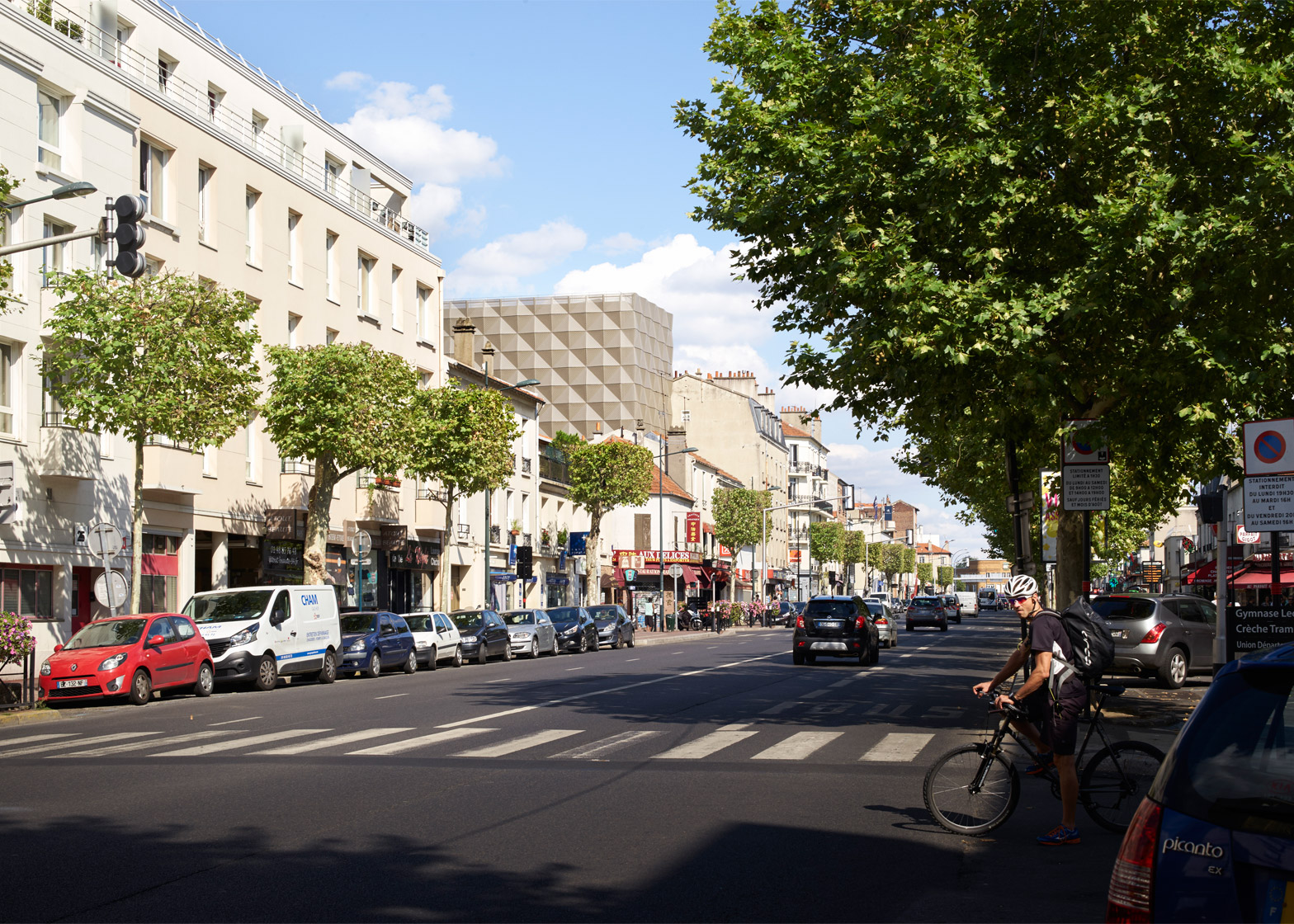 French Housing - Dance School by Lankry Architectes