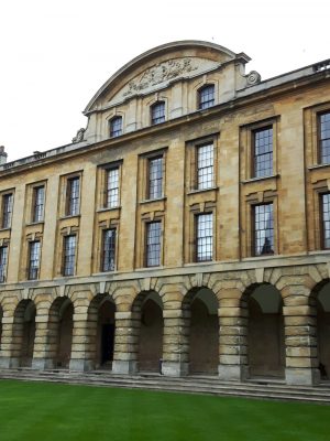 Queen's College Oxford building