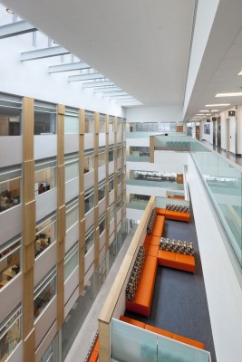 U of T Scarborough Environmental Science and Chemistry Building