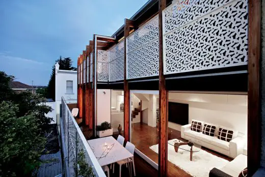 Yan Lane Residence in Richmond