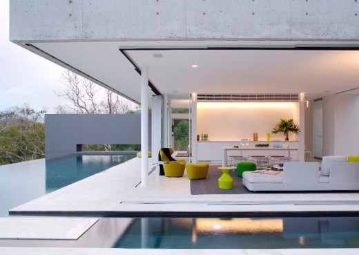 Azuris House by Renato D'Ettorre Architects