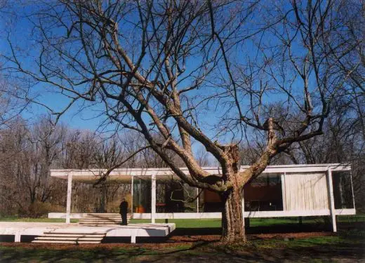 Modern Residence by Mies van der Rohe in Illinois