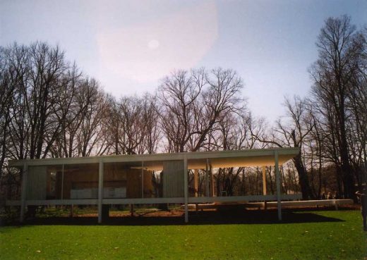 Farnsworth House USA by Mies van der Rohe architect