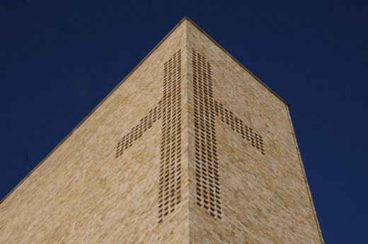 East London building by Matthew Lloyd Architects