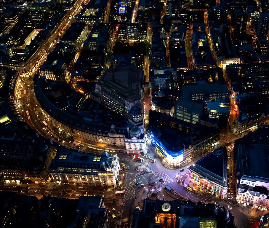 Piccadilly Circus proposal by Fletcher Priest