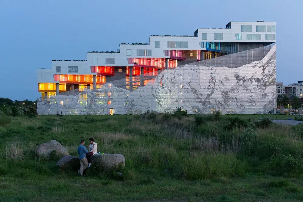 The Mountain in Copenhagen photo by Iwan Baan