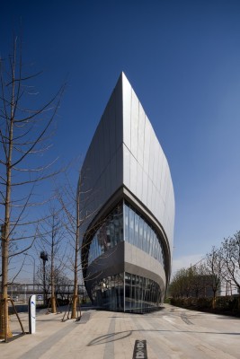 World Centre gallery design by Aedas