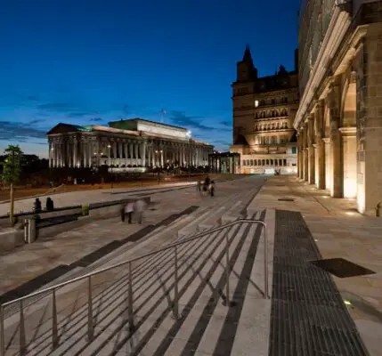 Lime Street Liverpool Gateway steps