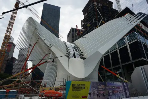 WTC transportation hub New York building by Santiago Calatrava