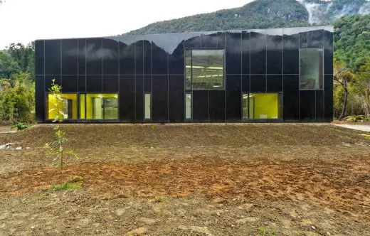 Glacial Water Bottling Plant design by Panorama Arquitectos