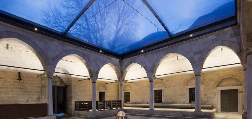 Beyazit Public Library in Istanbul Building