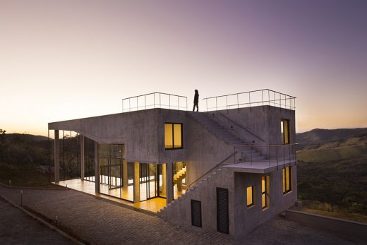 Cerrado House design by Vazio S/A Arquitetura