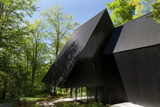 Fahouse in Eastern Townships, Québec property