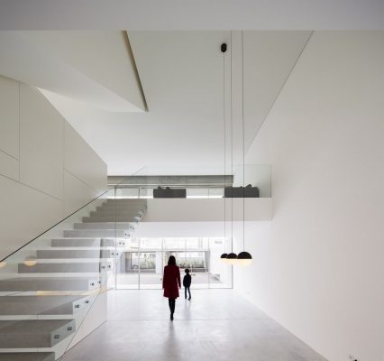 House in Porto by AZO. Sequeira Arquitectos Associados Lda