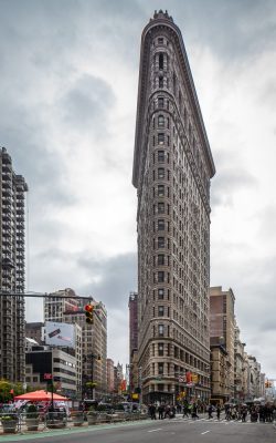New York architecture photo by Simon Garcia