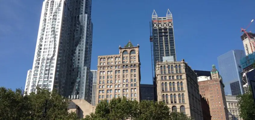 New York by Gehry: 8 Spruce St building
