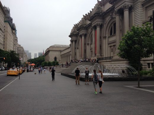 New York Metropolitan Museum of Art building