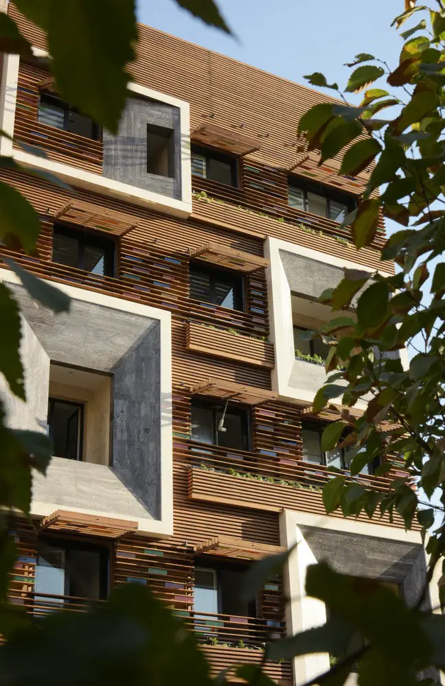 Orsi Khaneh Building in Tehran, Housing