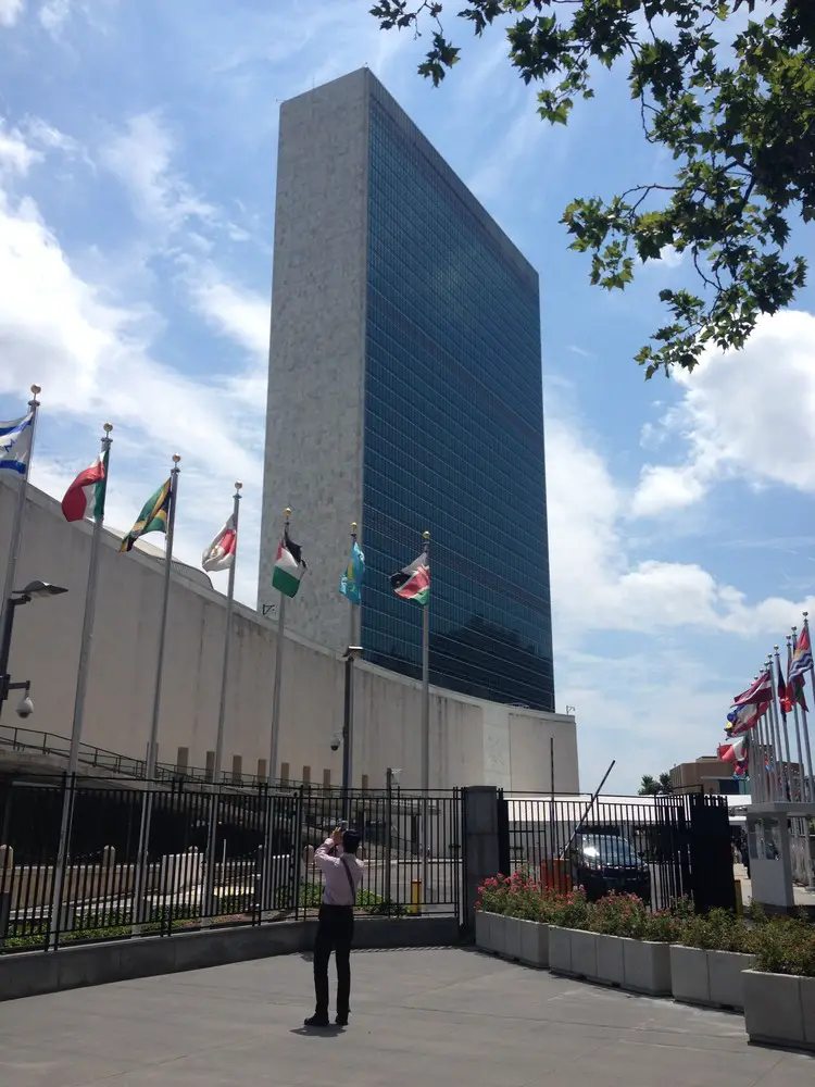 un building tours