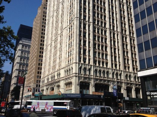 The Woolworth Building, at 233 Broadway, Manhattan, New York