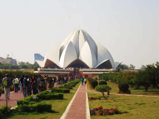 Lotus Temple in Delhi building | www.e-architect.com