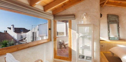 Portuguese Home Interior design by Pedro Quintela Studio architect