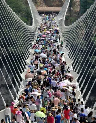 World's longest glass pedestrian bridge