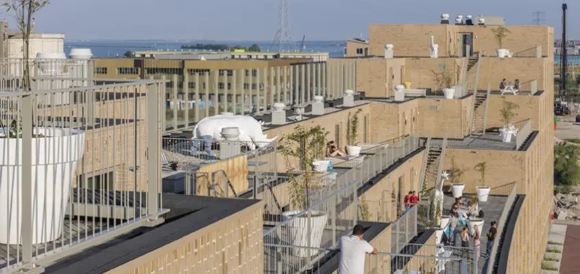 Smiley Zeeburgereiland Apartment Complex