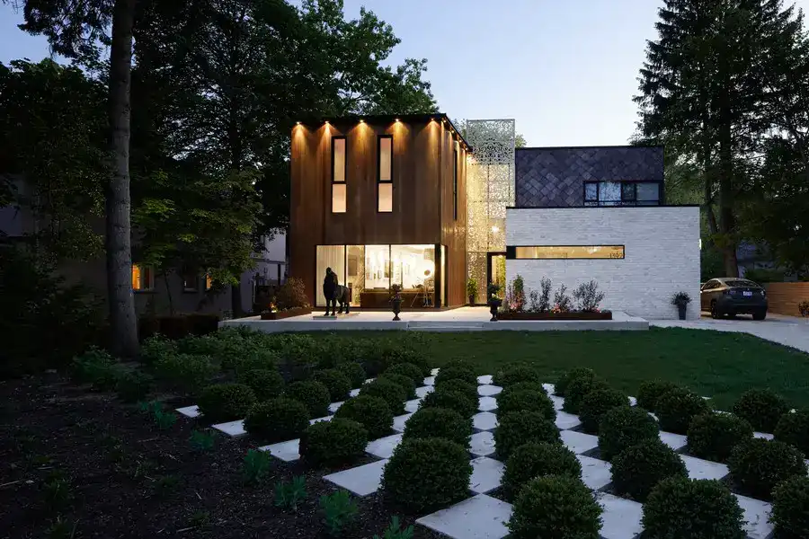 The Aldo House in Mississauga home