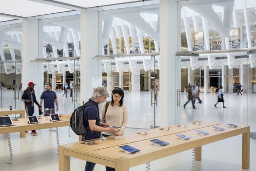 Apple Store WTC Oculus