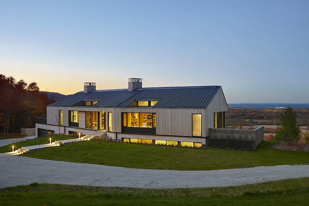 Hilltop House in Duntroon