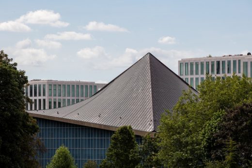 Design museum with Holland Green apartments