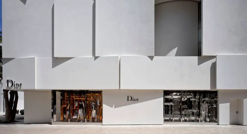 Dior Miami Boutique - Facade Lighting - Metis Lighting