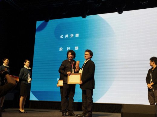Fernando Menis on stage at Taipei International Design Awards