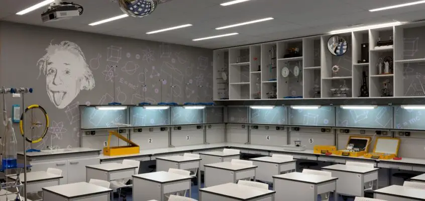 New School in Kiev: Ukraine Education Building