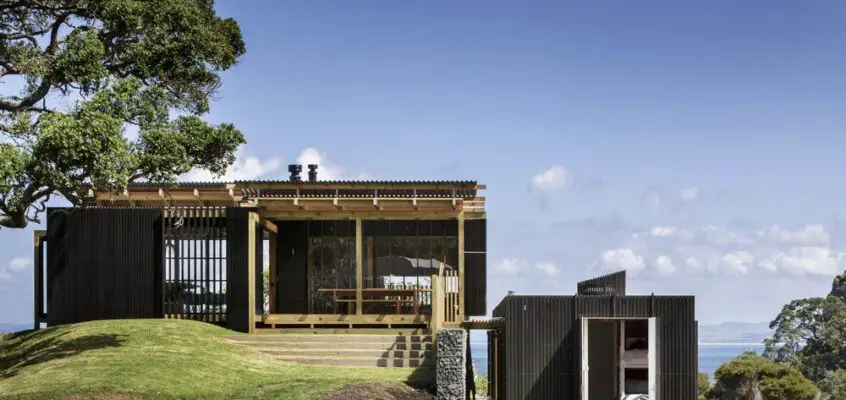 Castle Rock Beach House, Auckland, New Zealand