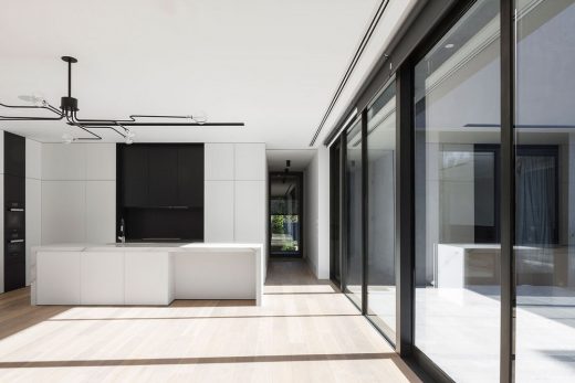 Kooyongkoot Road Residence