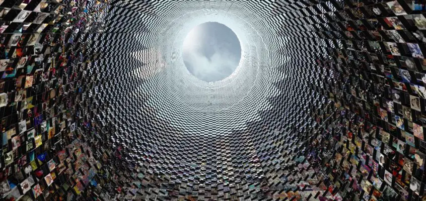 Vertical Cemetery in Tokyo Building