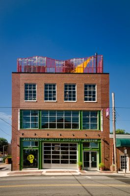 Virginia building by Reader & Swartz Architects