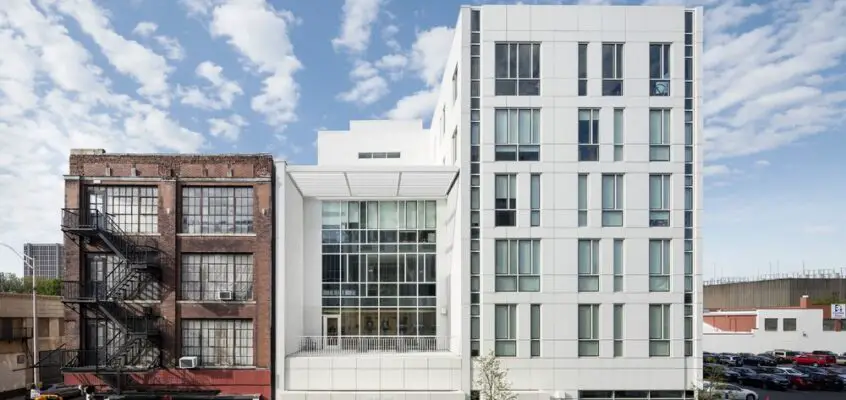 American Housing: USA Real Estate, Condos